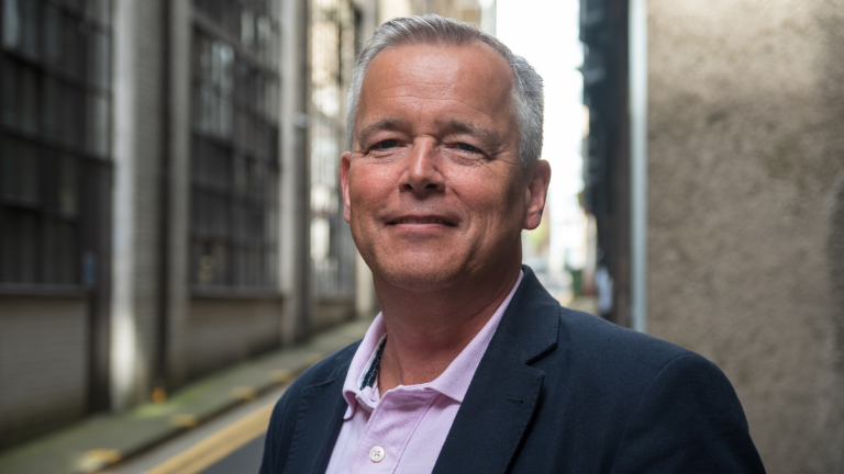 The benefits of implementing a perpetual know your customer model