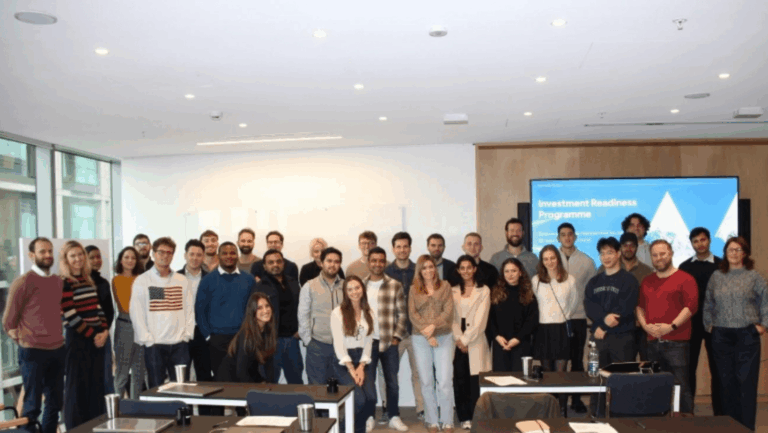 Fundraising for Early-Stage Startups: A Founder’s Guide to Navigating Your Next Round (Checklist Included)