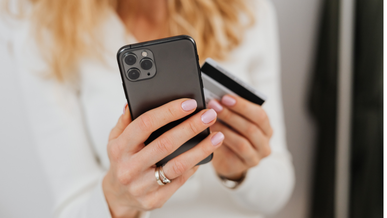 New AI feature detects romance scammers, investment heists and deepfake phishing attempts
